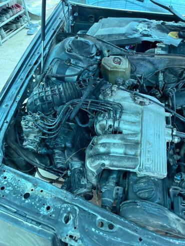 Audi: Audi 100: 1990 г., 2 л, Механика, Бензин, Седан — 7