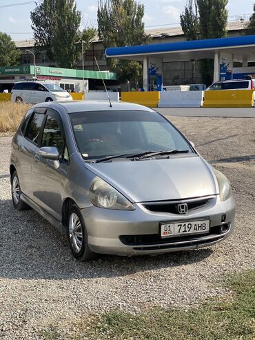 Honda: Honda Fit: 2005 г., 1.5 л, Вариатор, Бензин, Хэтчбэк