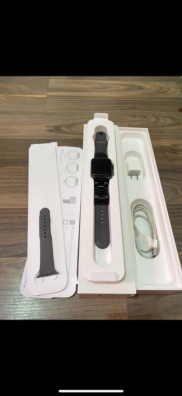 часы aple: Продаю Apple Watch 3 series 42 mm Все работает все родное! Экран на