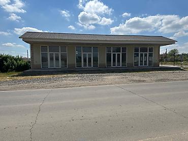 İcarəyə mağazalar: 🏢 200 kvm, yeni tikili mağaza 📍 Prospektdə 50 m məsafə, əsas yol — 1