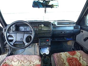 Продажа авто: Volkswagen Jetta: 1991 г., 1.6 л, Механика, Бензин, Седан — 4