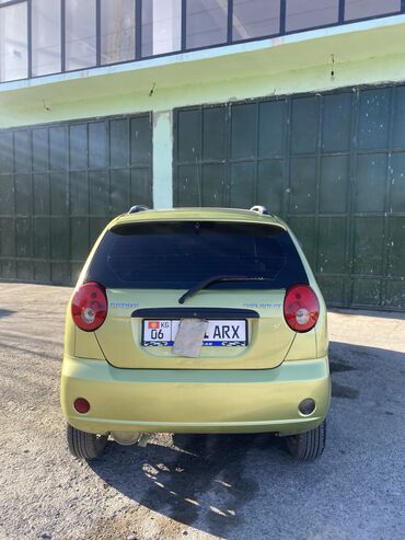 Chevrolet: Chevrolet Spark: 2009 г., 0.8 л, Механика, Бензин, Хэтчбэк at lalafo.kg — 3 Chevrolet: Chevrolet Spark: 2009 г., 0.8 л, Механика, Бензин, Хэтчбэк — 3