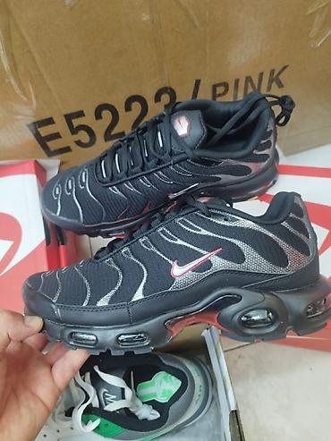 Patike: 41-46 4500 — 1