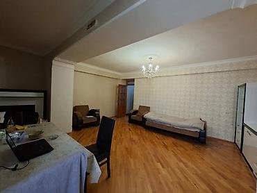 Mənzillər: Bakı, Yasamal, 2 otaqlı, Köhnə tikili, m. Elmlər Akademiyası, 65 kv. m — 2