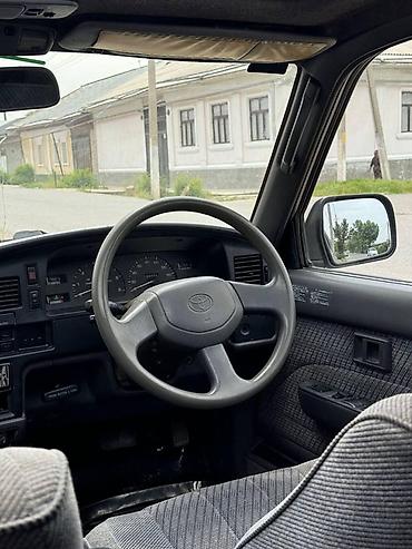 bruce 2r: Toyota Hilux Surf: 1993 г., 2.5 л, Автомат, Дизель, Внедорожник — 4