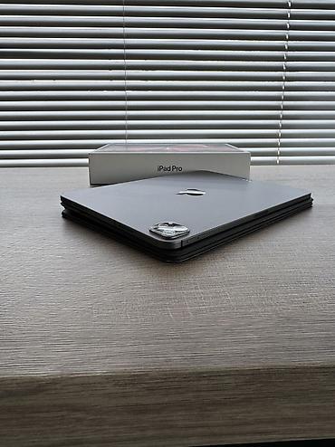 айпады бишкек: Планшет, Apple, память 128 ГБ, 11" - 12", 5G, Б/у, Классический цвет - Черный — 6