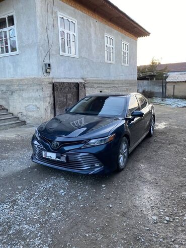 куплю машину в расрочку: Toyota Camry: 2018 г., 2.5 л, Автомат, Бензин, Седан