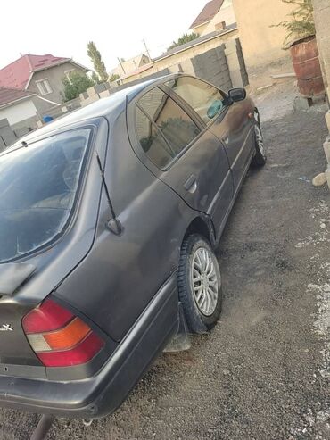 рычак на фит: Nissan Primera: 1991 г., 2 л, Бензин, Седан