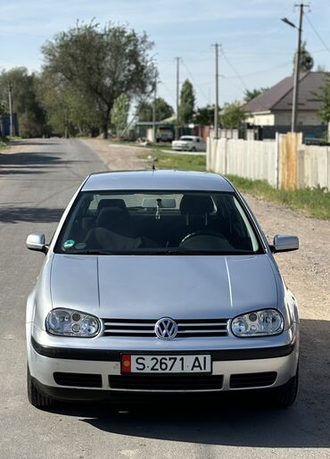 обмен машина: Volkswagen Golf: 2001 г., 1.6 л, Автомат, Бензин, Хэтчбэк