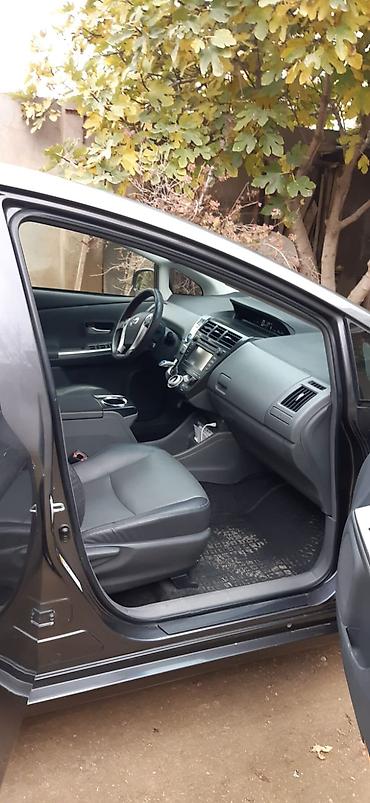 prius r17: Maşın çox səliqəli idarə olunub. Bütün qulluqları (yağ, filtrlər) — 8