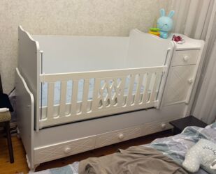 Gəzinti arabaları: Oğlan və qız üçün, Beşik