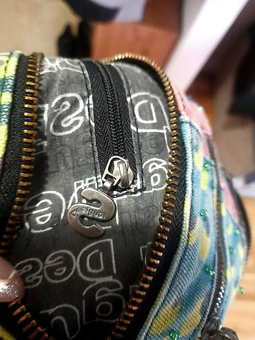 Torbe: Desigual torbica preko ramena – polukružni model sa unikatnim — 8