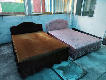 односпальные кровати бишкек: Каждая по 4000с
Две двухспальные кровати с мягким изголовьем