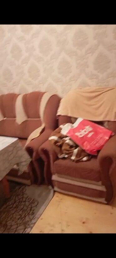 Uzunmüddətli kirayə evlər: 3 kv. m, 3 otaqlı, İnternet, Telefon, Qaz — 18