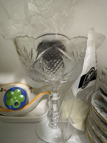 Digər dəstlər və servizlər: Şüşə qablar və boşqab dəstləri. Evdən hər şey təcili satılır ucuz - — 8
