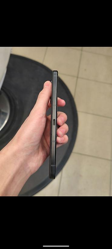телефон россрочка: Asus ROG Phone, Б/у, 512 ГБ, цвет - Черный, 2 SIM — 2