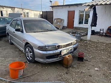 кытай мото: Mitsubishi Lancer: 1996 г., 1.3 л, Кол менен иштөөчү, Бензин, Седан — 4