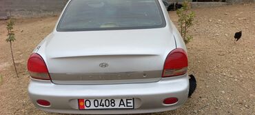 гидравлический домкраты: Hyundai Sonata: 2001 г., Автомат, Бензин, Седан
