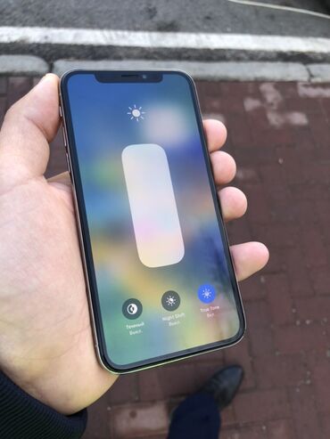 Apple iPhone: IPhone X, Б/у, 64 ГБ, Белый, 82 % — 8