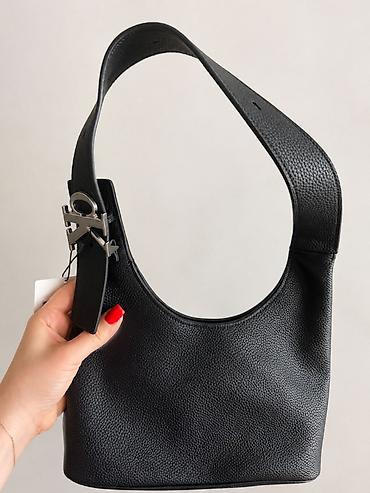 calvin: Çiyin çantası, Calvin Klein, Yeni — 2