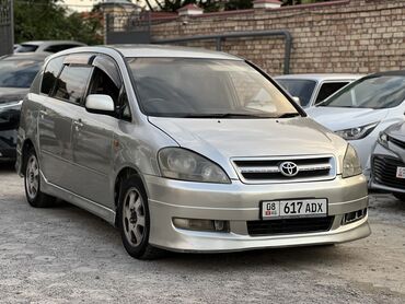 Toyota: Toyota Ipsum: 2002 г., 2.4 л, Автомат, Бензин, Минивэн