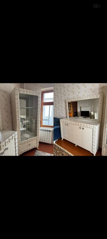 Divanlar: İşlənmiş, Komod, Servant, Kredit yoxdur lalafo.az -da Divanlar: İşlənmiş, Komod, Servant, Kredit yoxdur