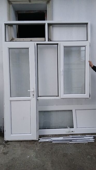 Металлопрокат: PVC qapı-pəncərə bloku - Material: ağ rəngli PVC profil - Komplekt