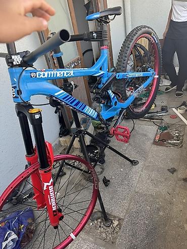 İdman velosipedləri: 🥲Axrinci sekil avropadan gellen moment Commencal v3 beli bunu satmaga — 3