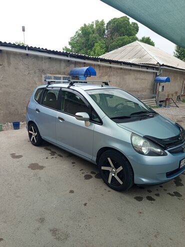 шипованные шины: Honda Jazz: 2005 г., 1.3 л, Механика, Бензин