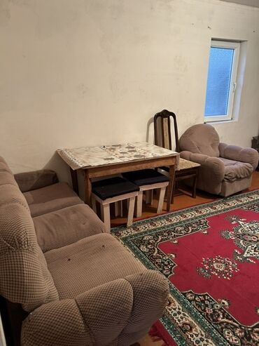 Qonaq otağı dəstləri: İşlənmiş, Divan, Servant, Dolab, Kredit yoxdur -da lalafo.az — 4 Qonaq otağı dəstləri: İşlənmiş, Divan, Servant, Dolab, Kredit yoxdur — 4