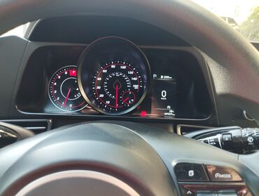 Hyundai: Hyundai Elantra: 2 l | 2022 il Sedan — 4