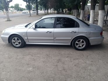 автомобиль на кредит: Hyundai Sonata: 2005 г., 2 л, Автомат, Газ, Седан