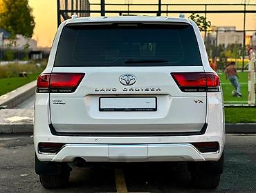 кожаная: Toyota Land Cruiser: 2022 г., 3.5 л, Автомат, Бензин, Внедорожник — 4