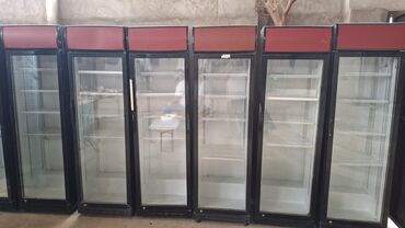 Digər restoran, kafe avadanlığı: Su vitrin soyuducular her biri 350 Azn. 10 ededdir. Hamisi birlikde