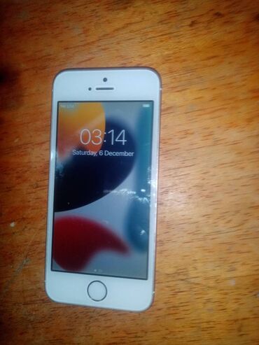 Apple iPhone: Apple iPhone iPhone SE — 1