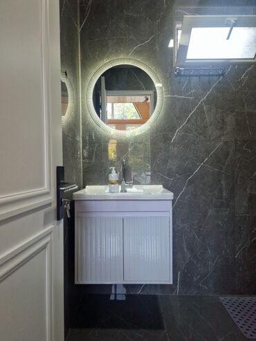 Günlük kirayə evlər: 40 kv. m, 2 otaqlı, İnternet, Qaz, İşıq — 21