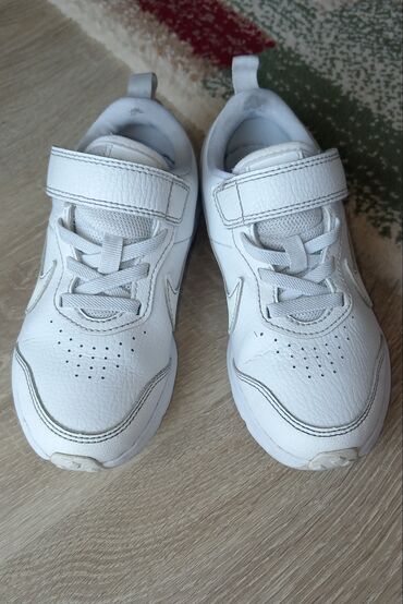 bela kosulja i farmerke: Nike, Size - 28
