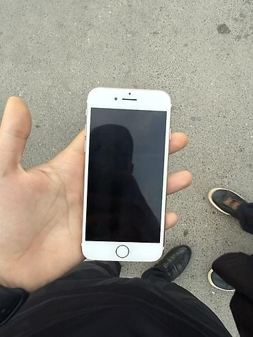 iphone ag: IPhone 7, Gümüşü, Barmaq izi — 3