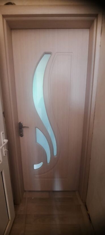 Fri aparatları: Qapi 6eded
70azn biri
Qaracuxur 9323 leli
