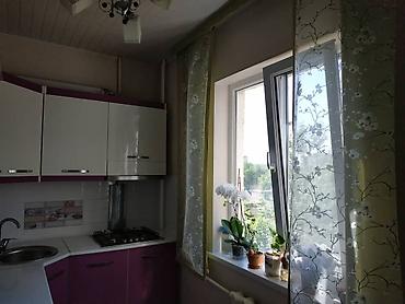 спортивный уголок: Квартира 1 комнатная. В 5-м микрорайоне. Кухонный гарнитур угловой — 5