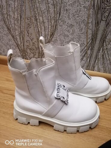 Botinka və botilyonlar: Ölçü: 38, İşlənmiş — 27