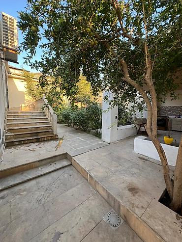 xalqlar: Qaraçuxur qəs. 5 otaqlı, 145 kv. m, Kredit yoxdur, Orta təmir — 2