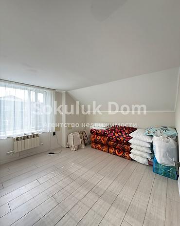 Продажа коттеджей и домов: 🏠Продается дом в с. Сокулук 🟡 Комнаты: 6 🟡 Участок: 19 соток 🟡 — 15