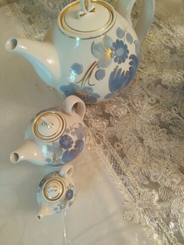 Антикварные вазы: Купеческий набор чайников 3 штуки -5500сом