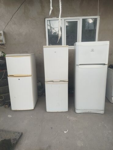 новые холодильники: Холодильник LG, Б/у, Двухкамерный, De frost (капельный)