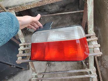 r20 bmw: BMW E36 (sedan) arxa sağ stop isgi bir ededdir — 2