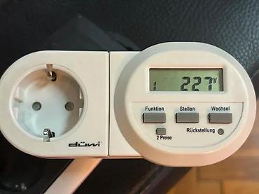 agregat professional: Merač potrošnje električne energije Düwi 05370 (šuko utičnica sa LCD — 2