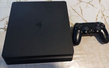 Kompüter, noutbuk və planşetlər: PlayStation 4 slim 1tb yaddaş 1 pult ev şəraitində istifadə olunub