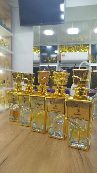 gün eynekleri: Məhsul: Ella Parfum ətir kolleksiyası Təsvir: - Zərif qızılı dekorlu