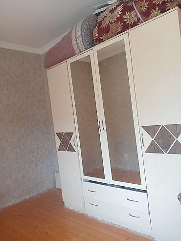 Ağ rəngli 4 qapılı paltar dolabı - Material: laminat/MDF əsaslı